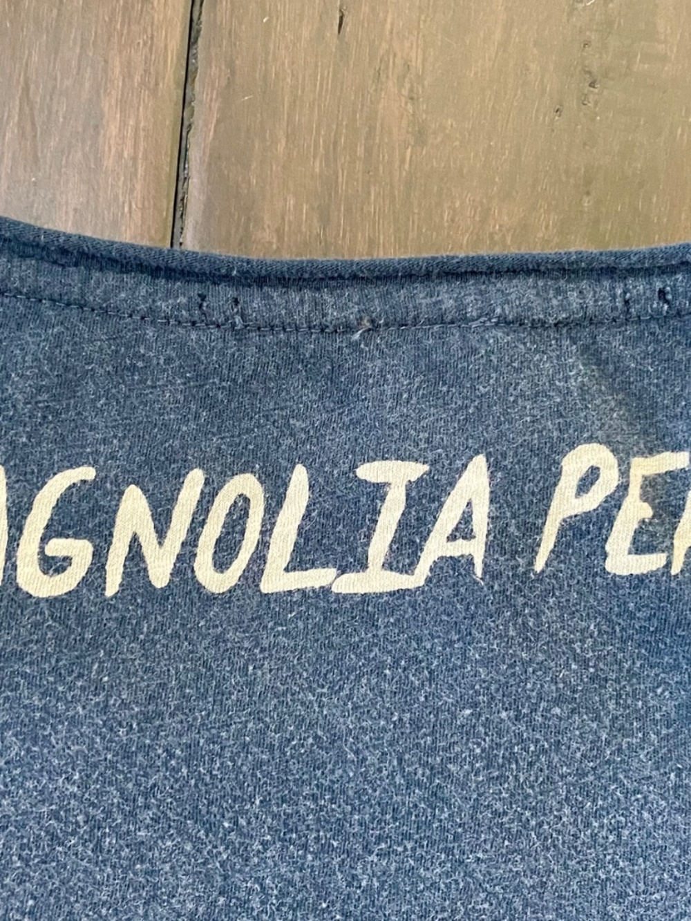 Rare Magnolia Pearl “Opalia” Appliquéd Tee in Excellent Condition ~ OS - Picture 7 of 7